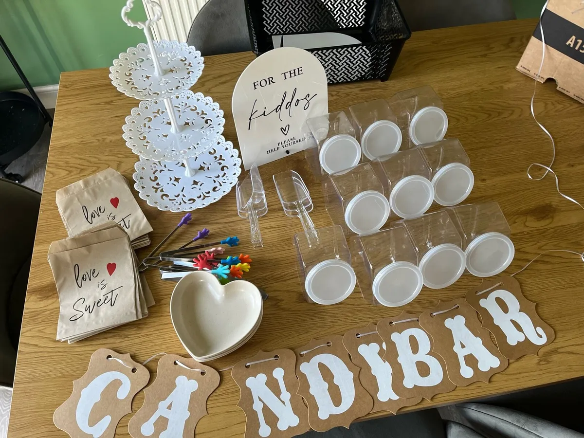 Wedding Items - Image 2