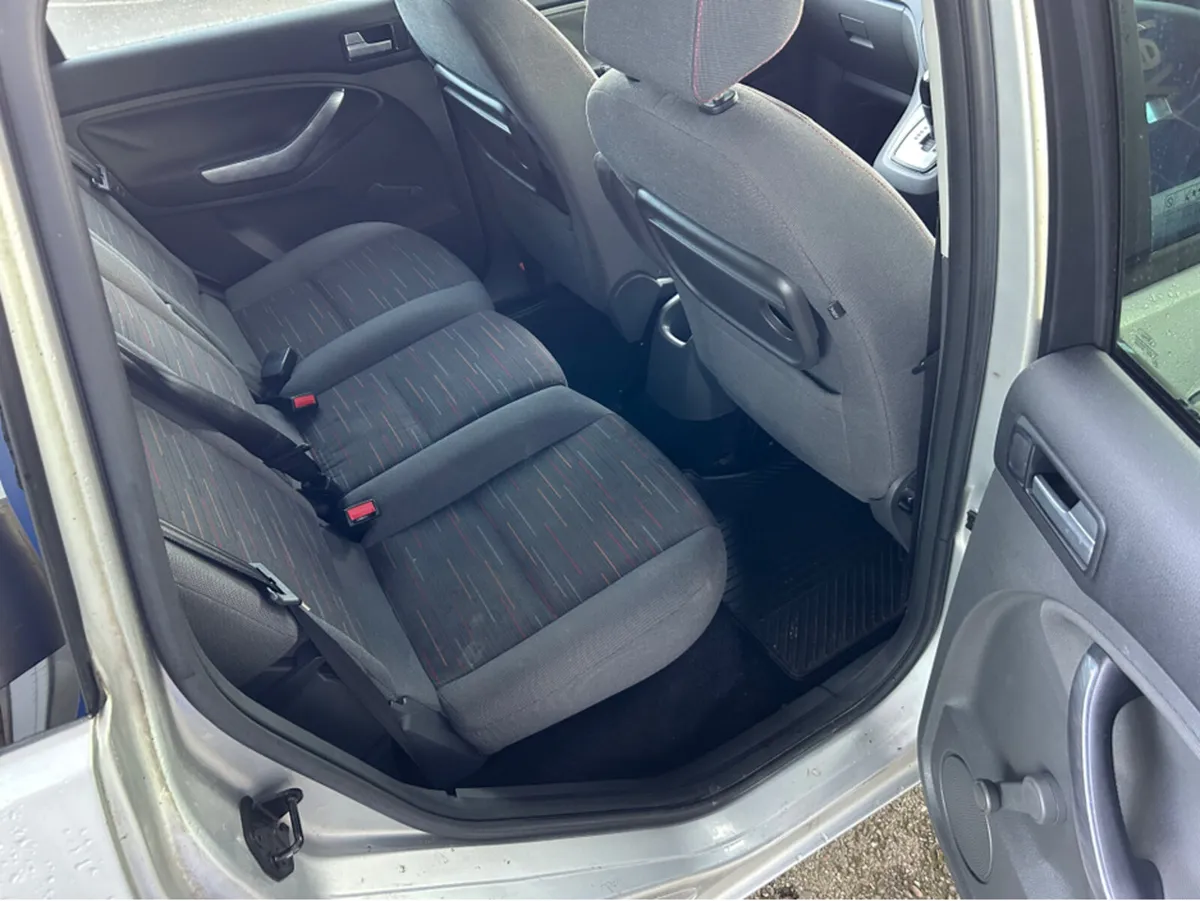 Ford C-Max ACTIVE 2.0 TDCI 5DR 110PS - Image 2