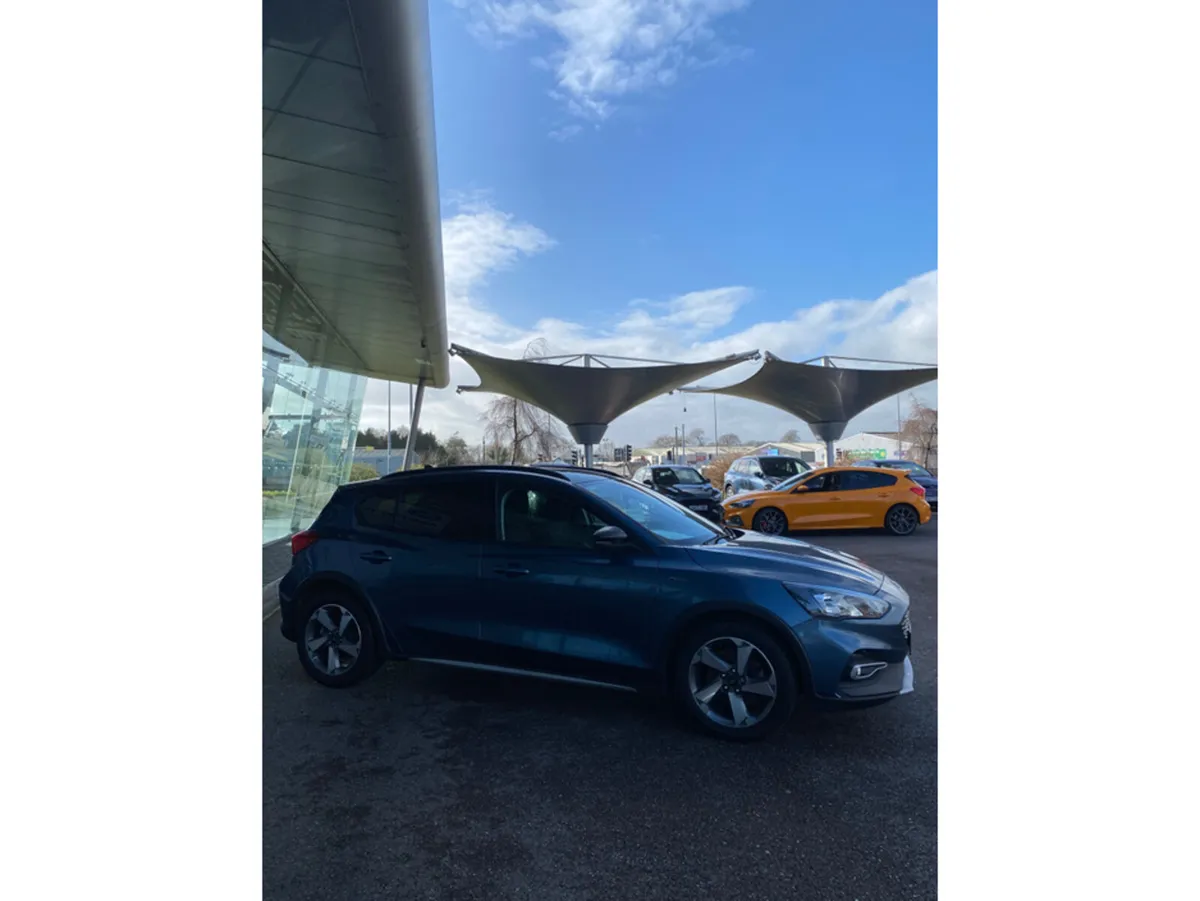 Ford Focus 1.0T 125 5DR - Image 3