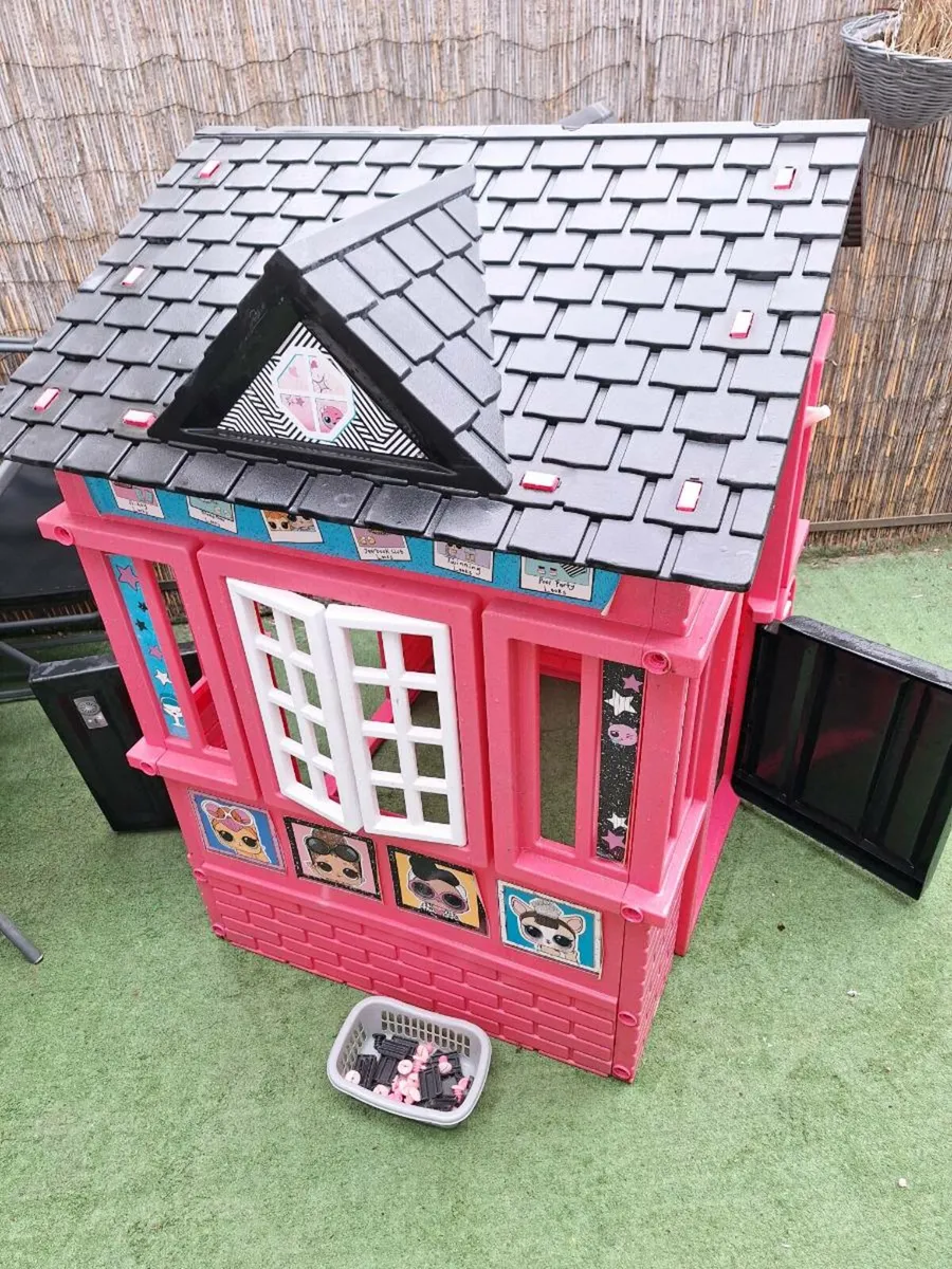 LoL outdoor playhouse - Image 1