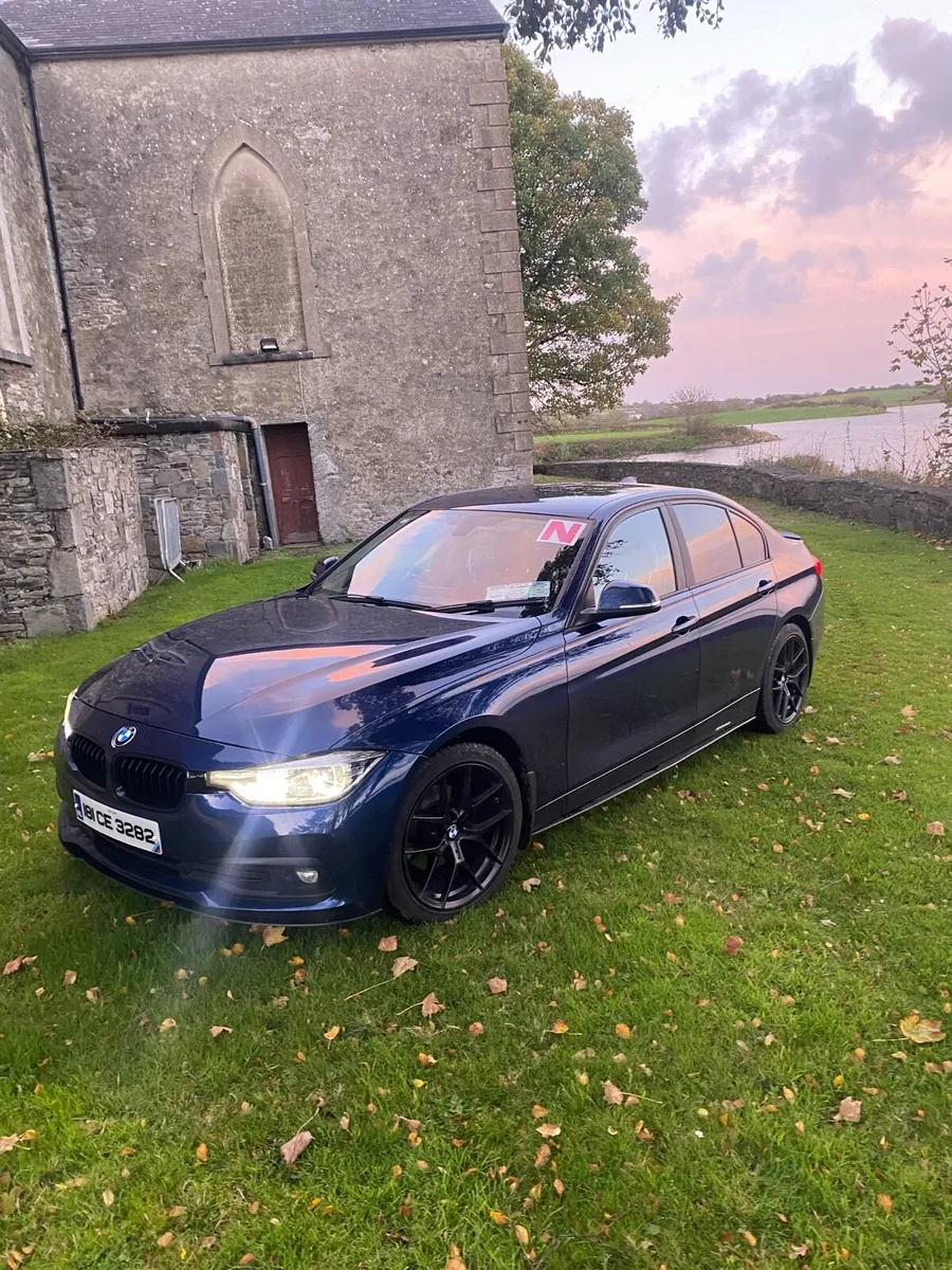 BMW 320d - Image 1
