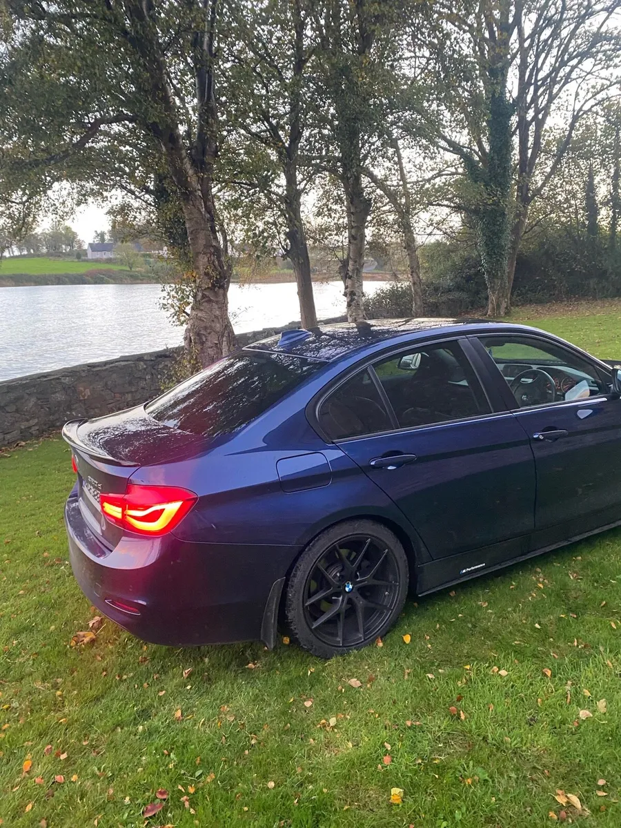 BMW 320d - Image 4