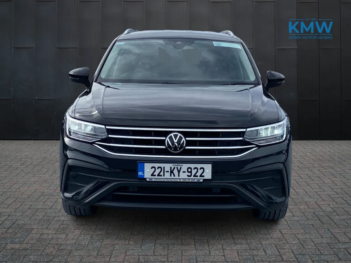 Volkswagen Tiguan Allspace Life 2.0 TDI 150BHP Aut - Image 3