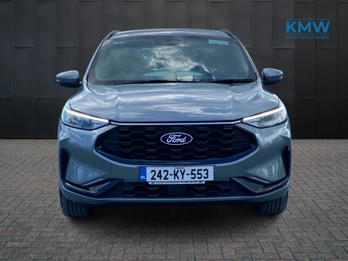 Ford Kuga ST-Line PHEV 243BHP.  Heated seats, new - Image 3
