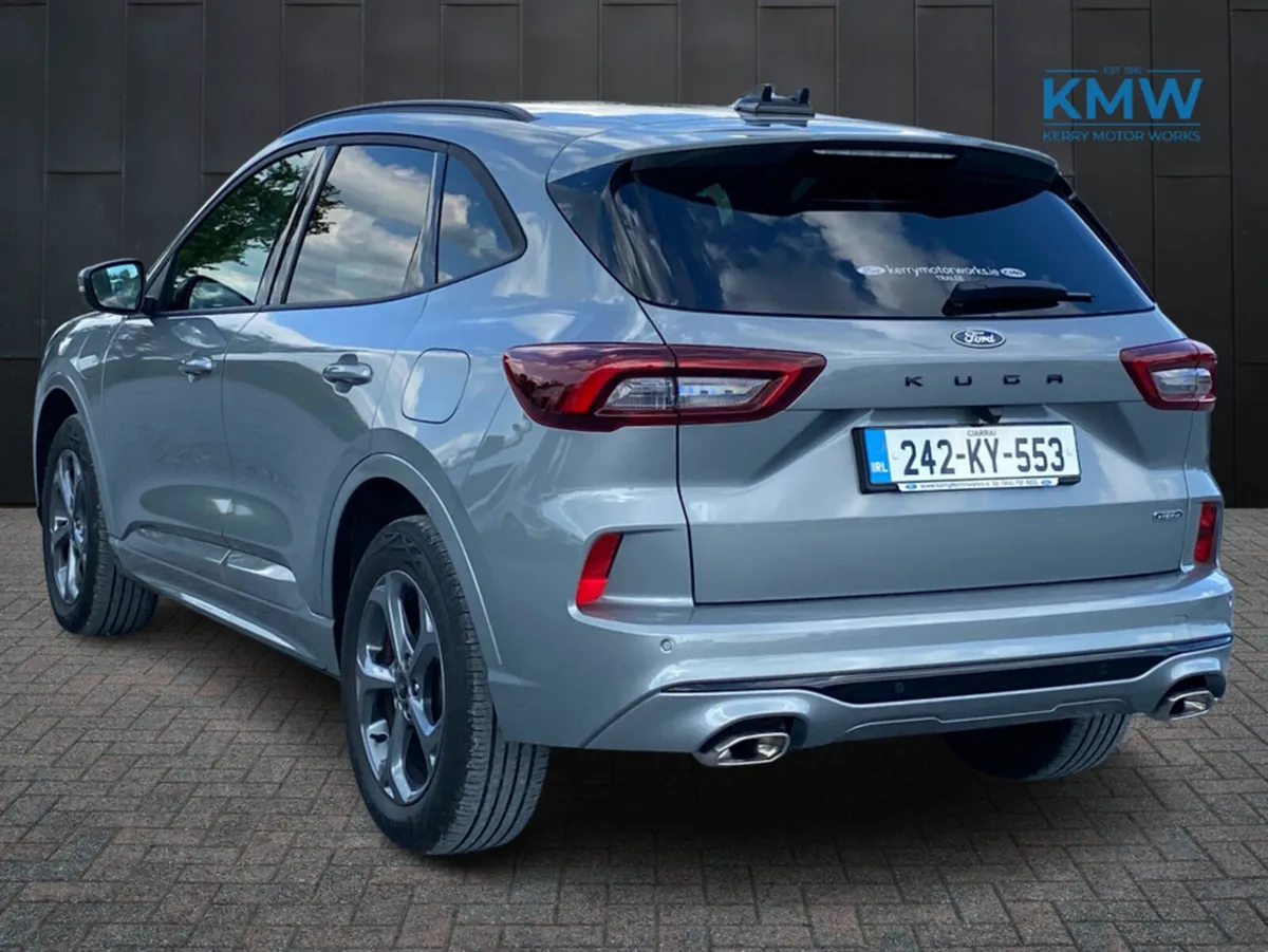 Ford Kuga ST-Line PHEV 243BHP.  Heated seats, new - Image 4