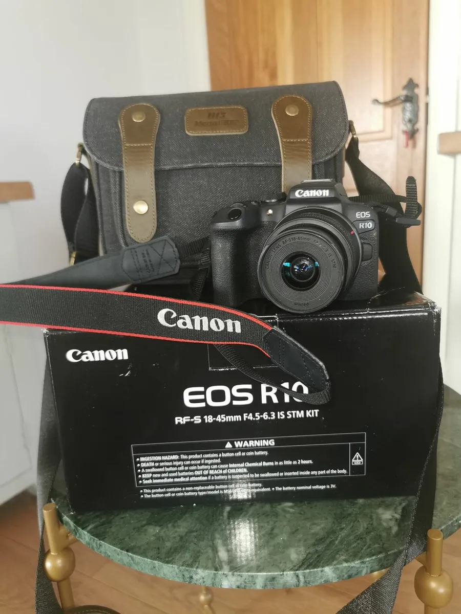 Canon Eos R10 Mirrorless Camera.Leathe - Image 1