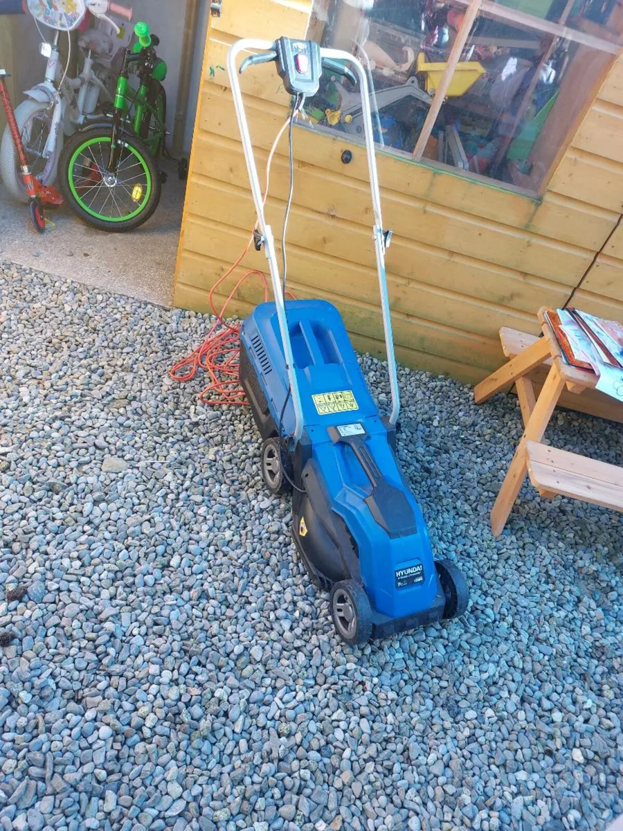 Lawnmower - Image 3