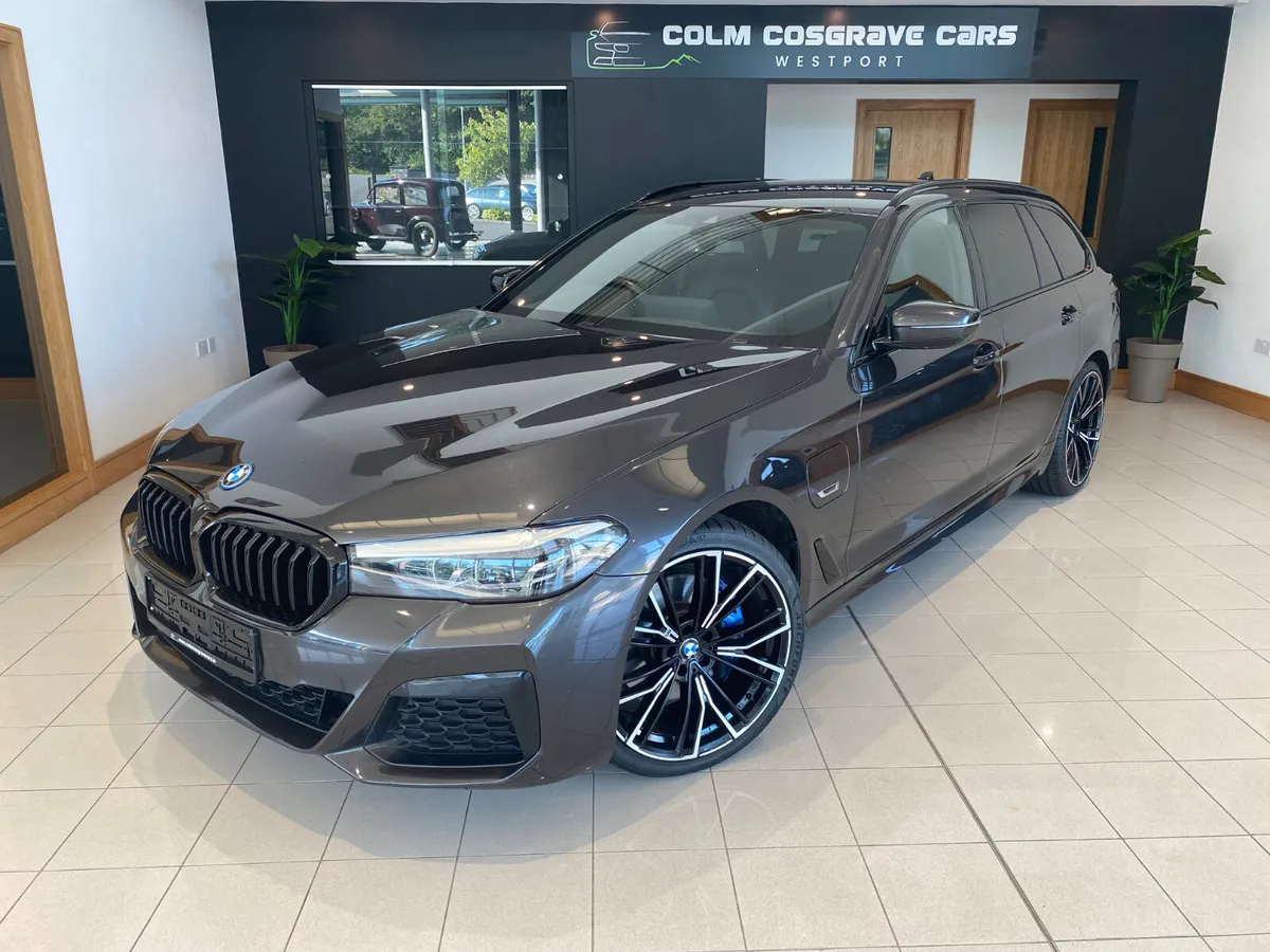 BMW 5-Series 2022 Msport Touring PHEV - Image 3