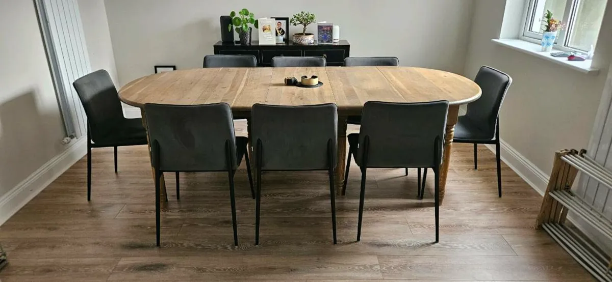 Bo Concept Dining Chairs x 8 - Image 4