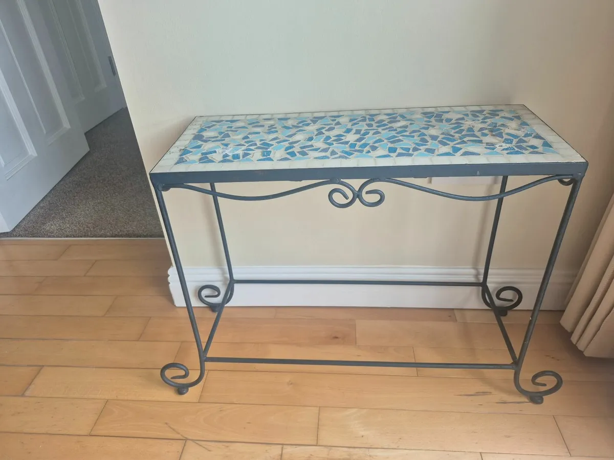 Mosiac table - Image 1