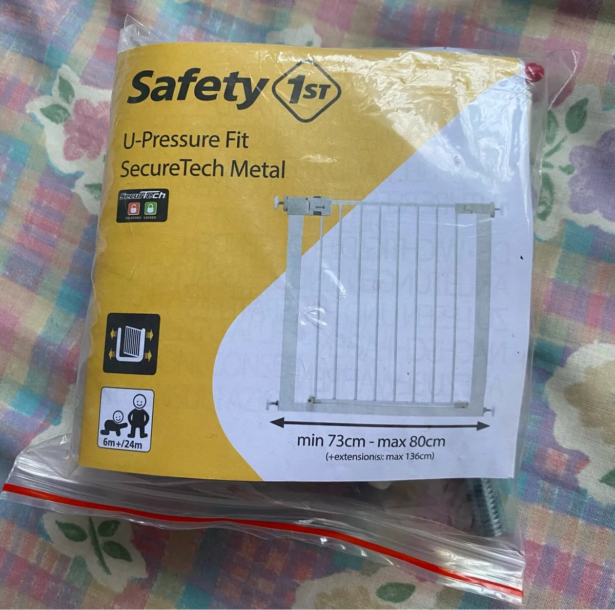 Baby stairs gate - New - Image 2