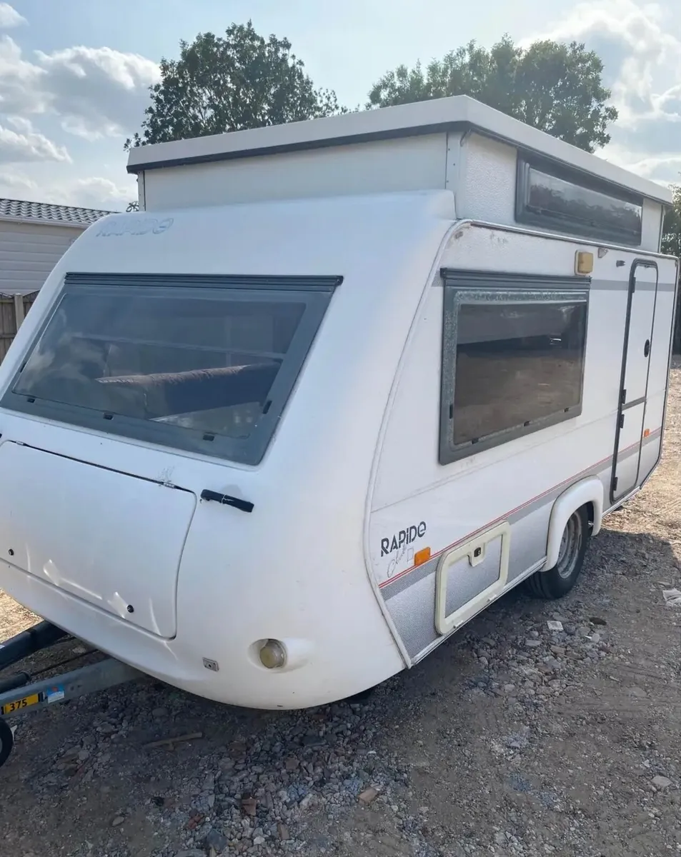 Rapido folding caravan - Image 1