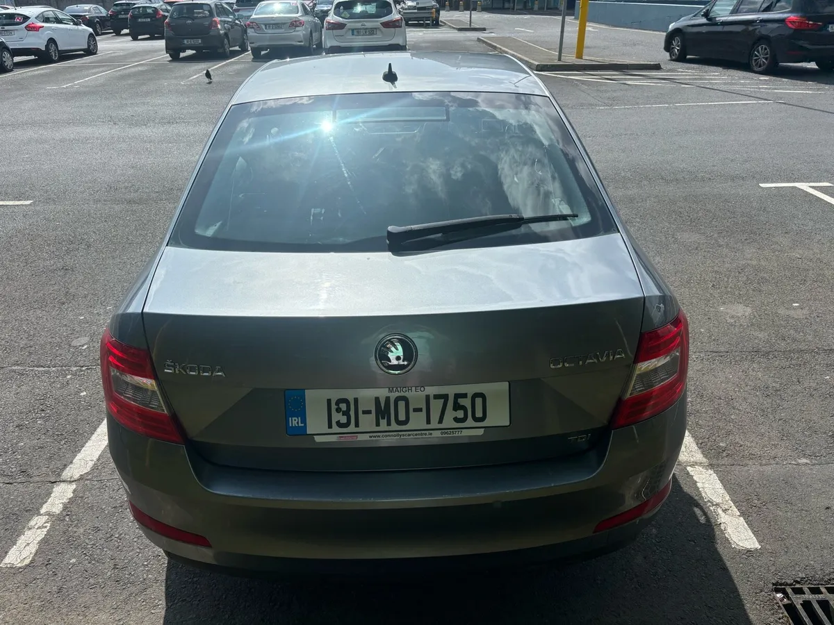 131 SKODA OCTAVIA NCT 10/2026 - Image 4