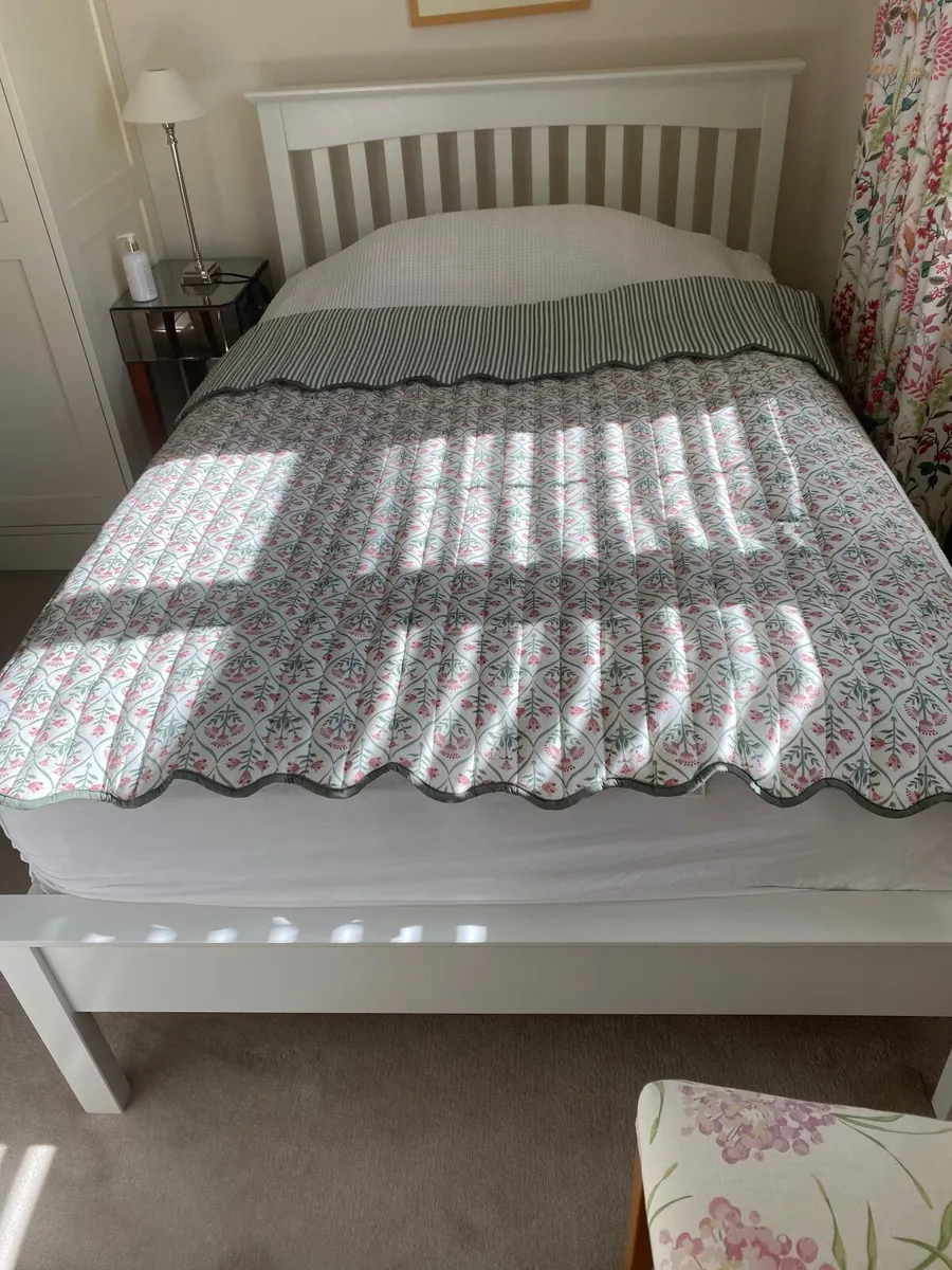 4ft Bed & Mattress