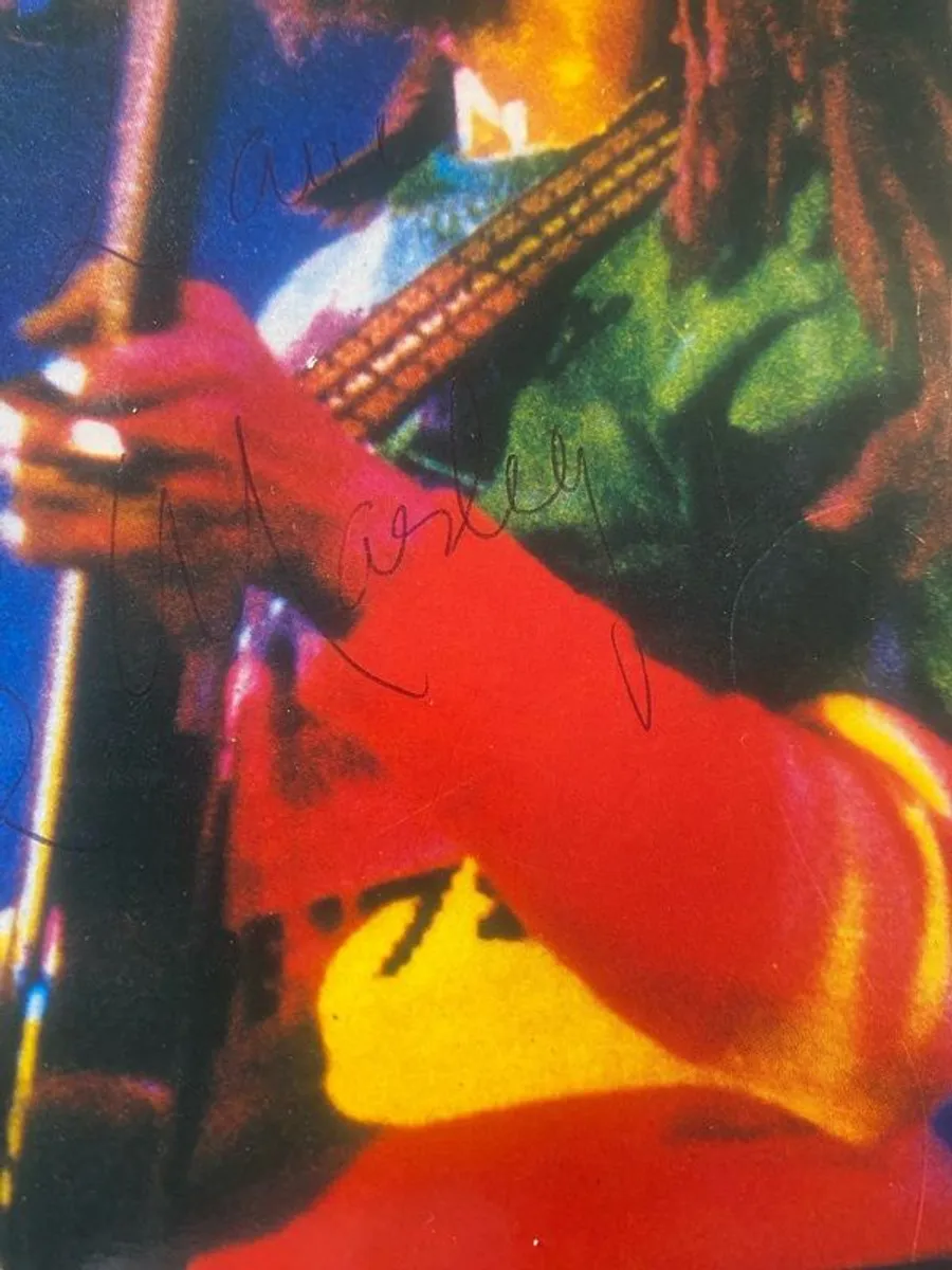 Signed  Bob Marley Vinyl - Image 4