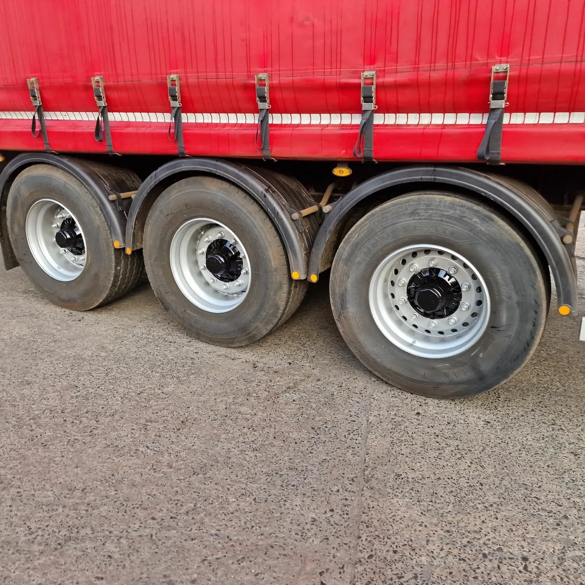 curtainsider trailer - Image 4