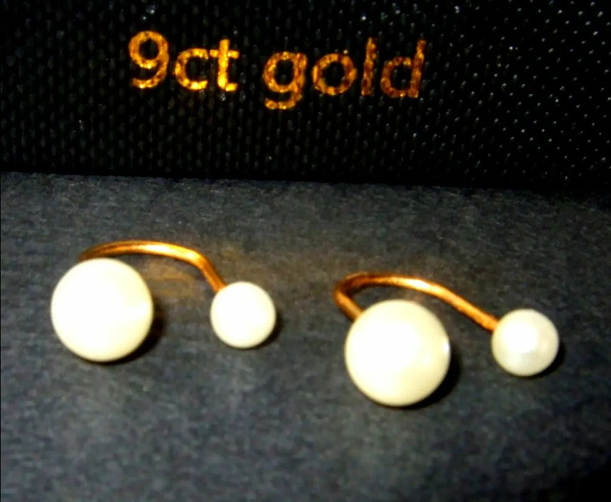 Vintage Gold & Pearl Earrings - Image 1