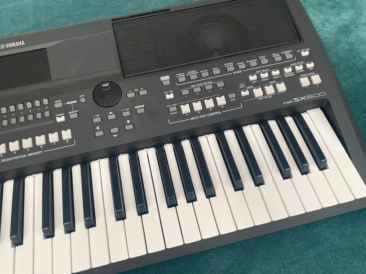 Music keyboard - Image 3