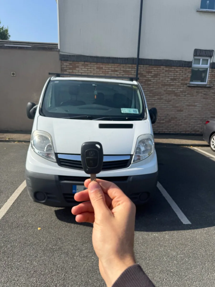 Opel Vivaro LWB - Image 2
