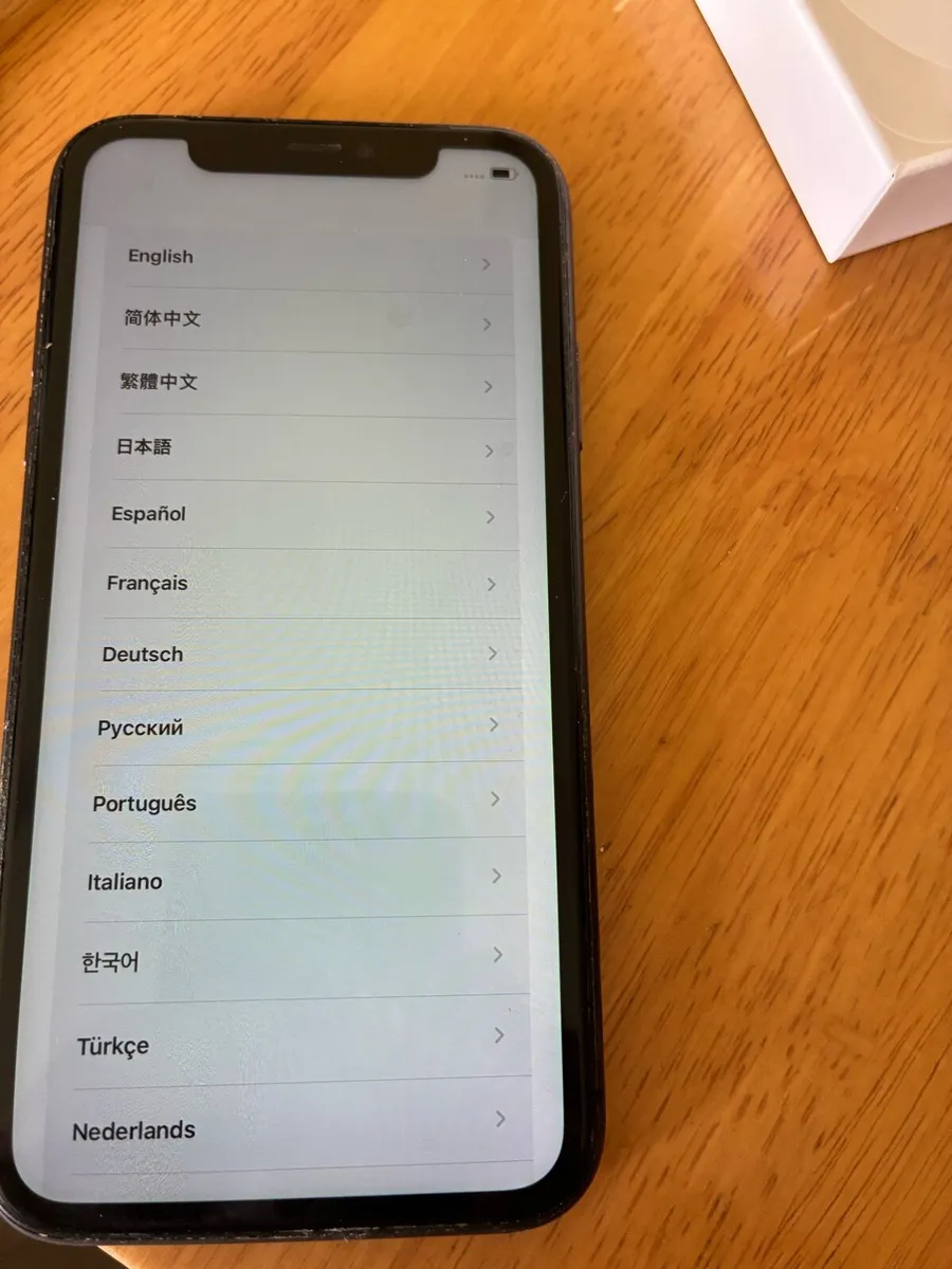 iPhone 11 - Image 3