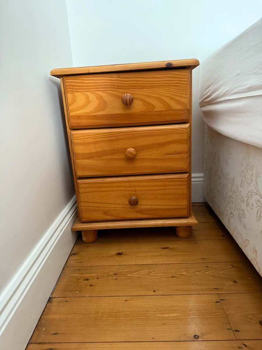 Bedside Lockers