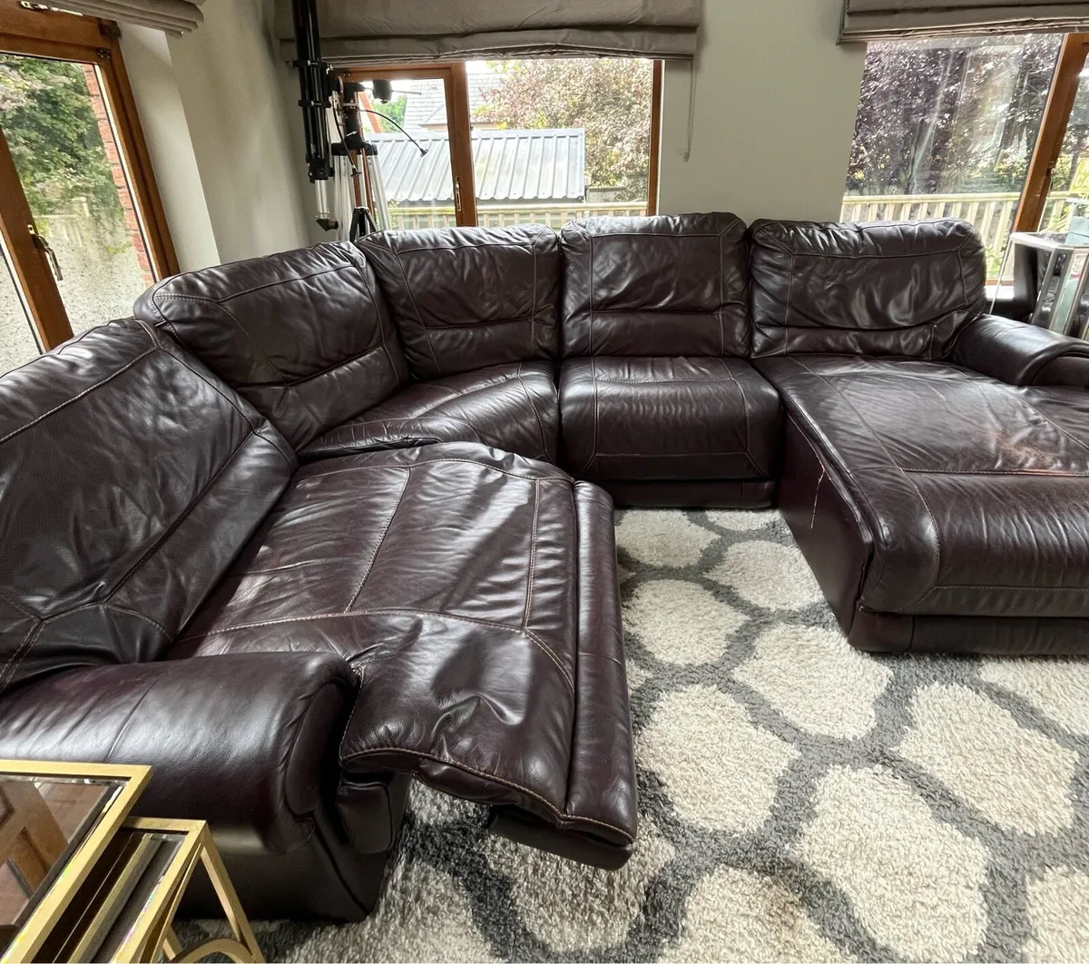 Extremely comfortable leather corner sofa - Image 4