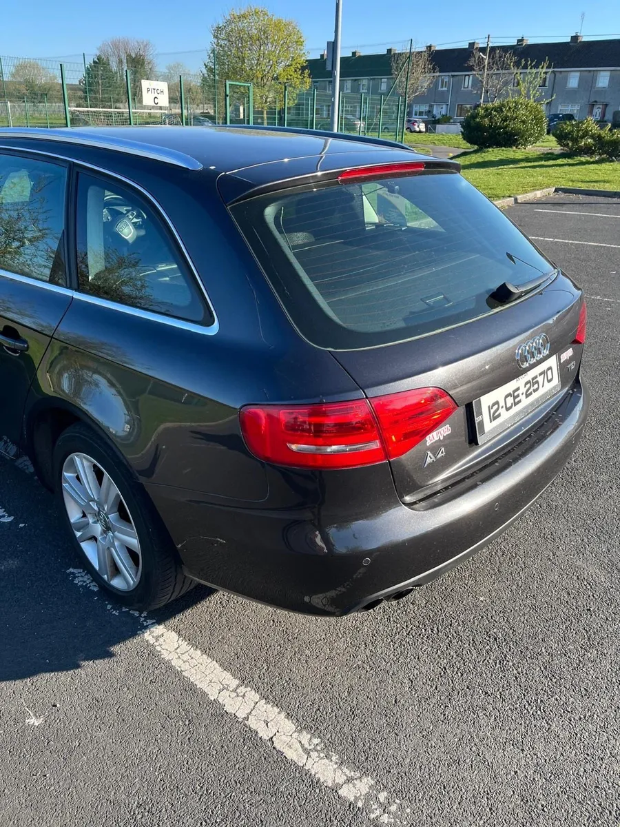 Audi A4 2012 - Image 2