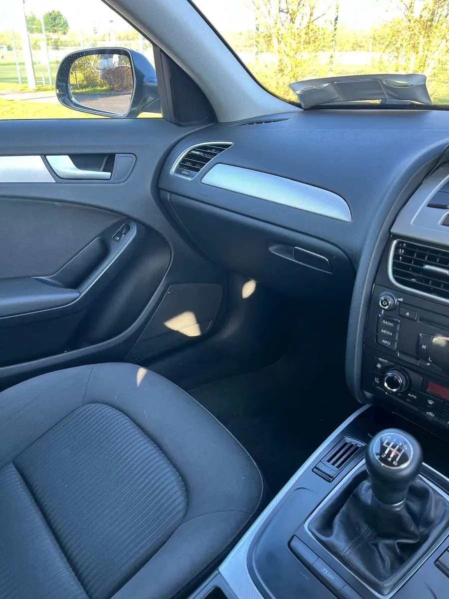 Audi A4 2012 - Image 4