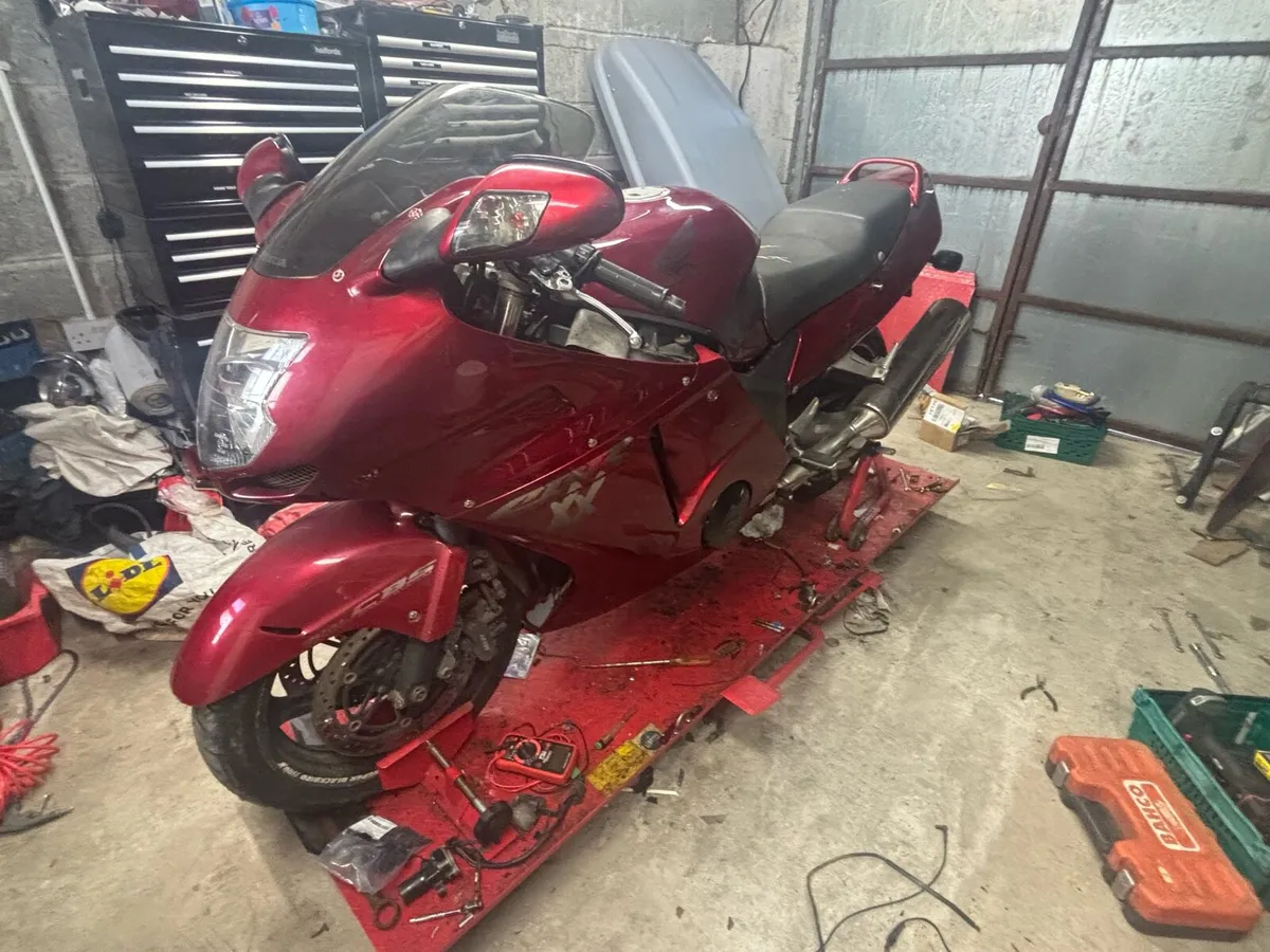 Honda Blackbird - Image 1