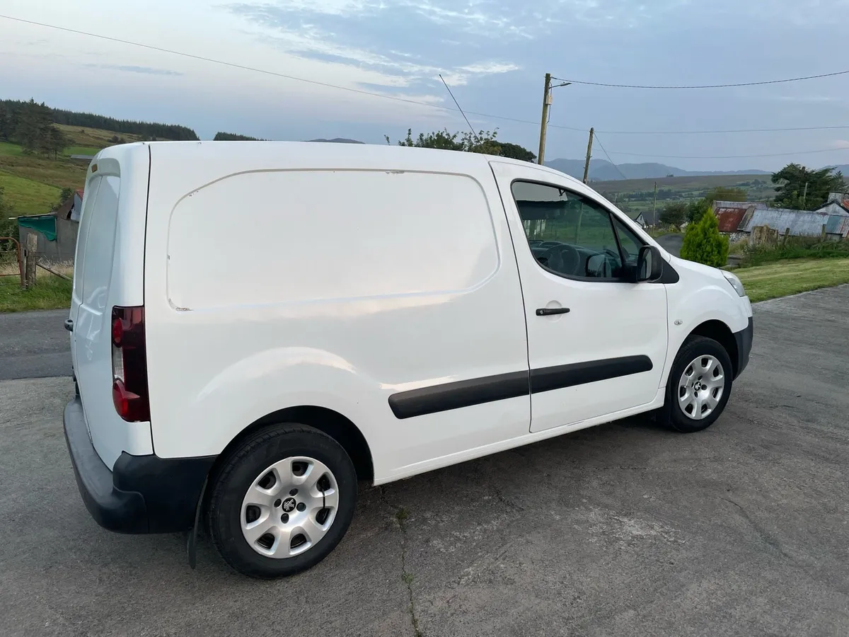 Peugeot Partner Van - Image 3