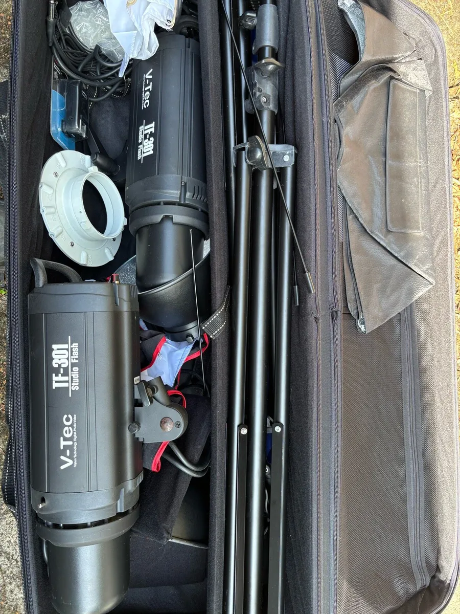 Studio flash light kit for sale - Image 2