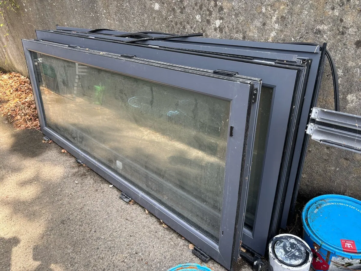 Bi fold door - Image 1