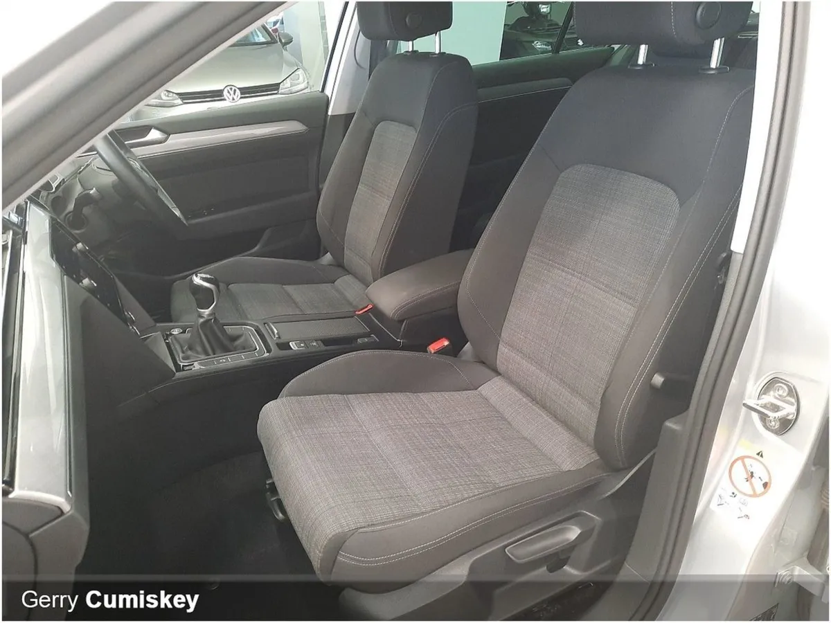 Volkswagen Passat Business 2.0 TDI 150HP - Image 4