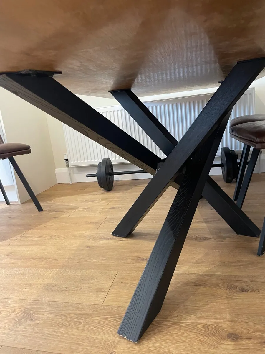 Kitchen table - Image 2