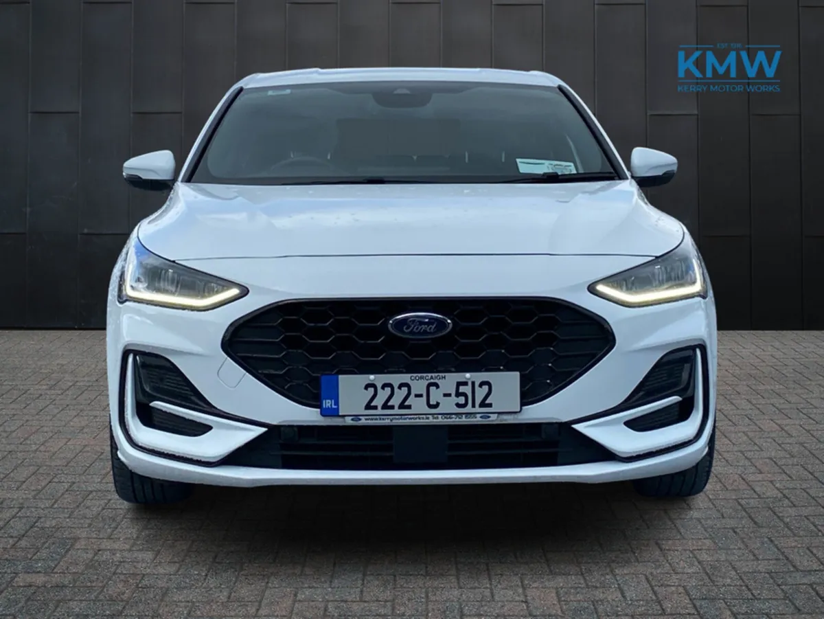 Ford Focus ST-LINE 1.0T 125 S6.2 M6 FW 4DR - Image 3