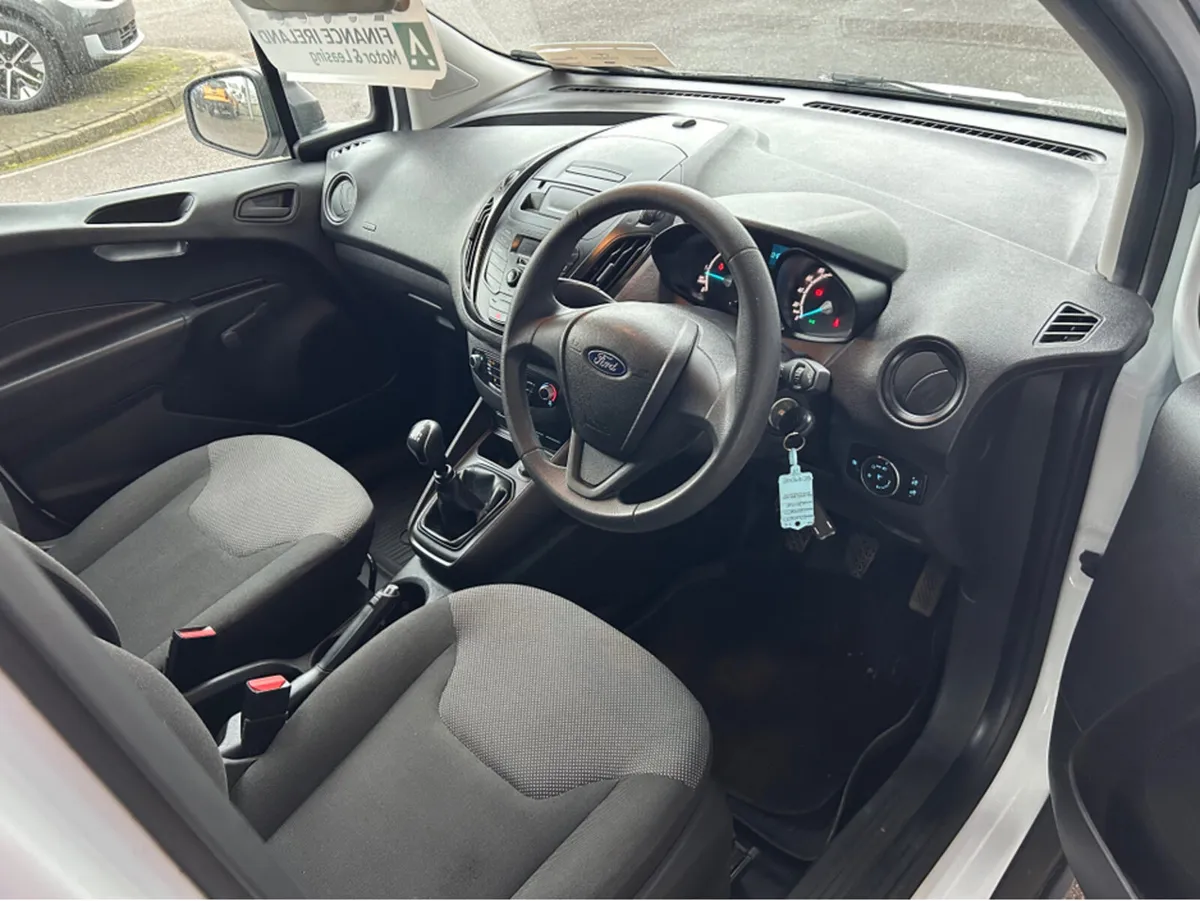 Ford Transit Courier 1.5 TD 75PS M6 2DR - Image 4