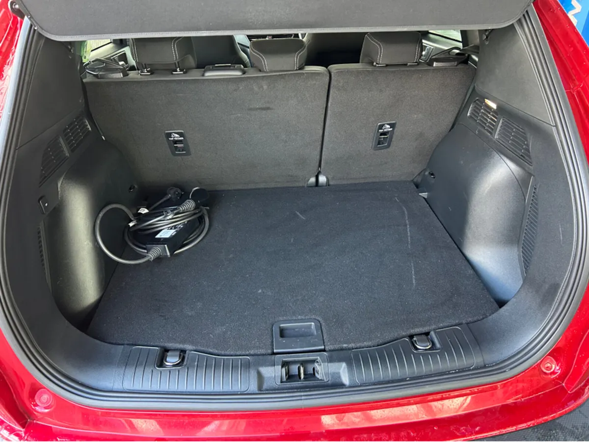 Ford Kuga TITANIUM 5DR 2.5HEVS225 S6.2 2P - Image 2
