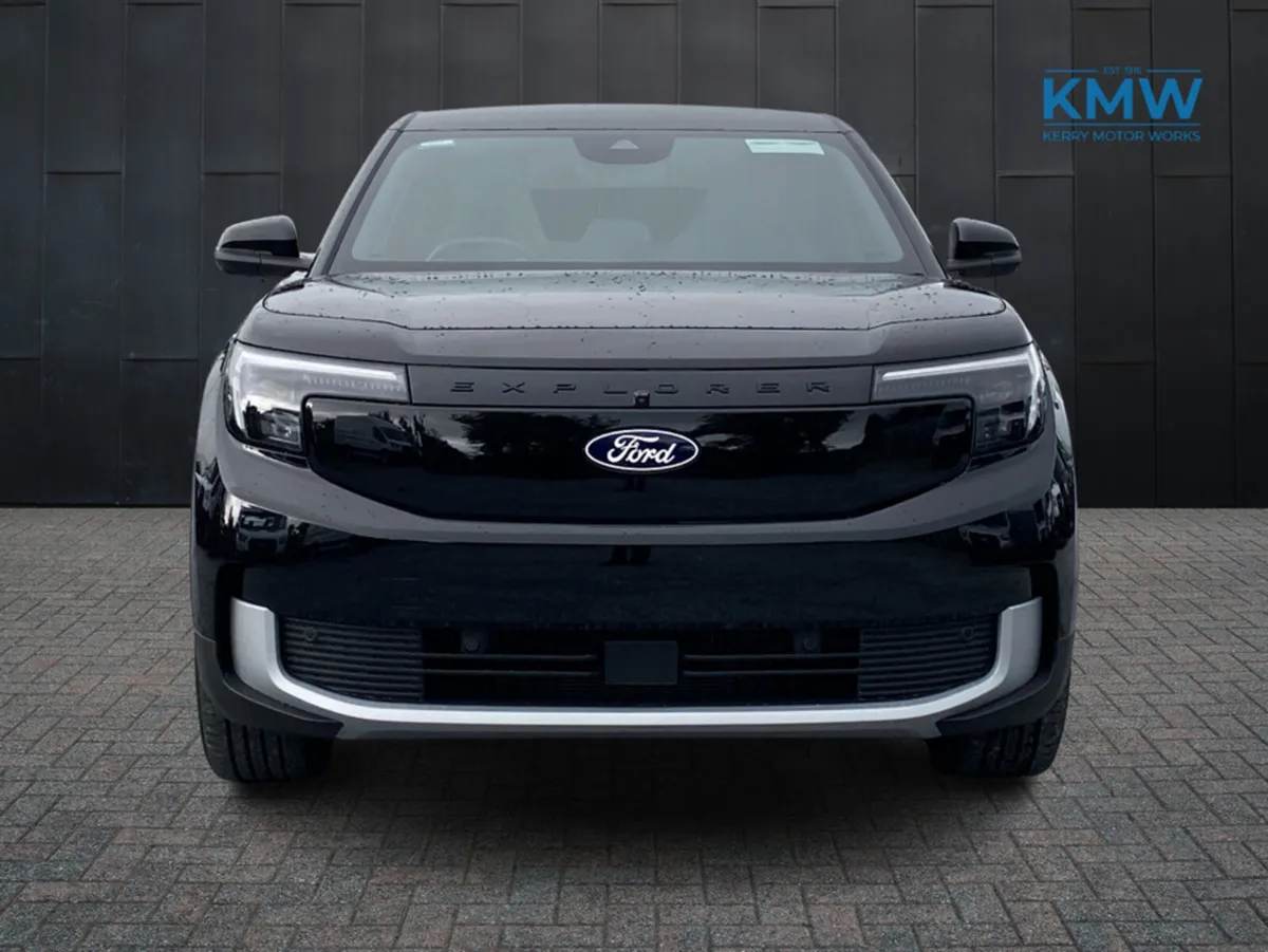 Ford Explorer Extended Range  Driver Assistance Pa - Image 3