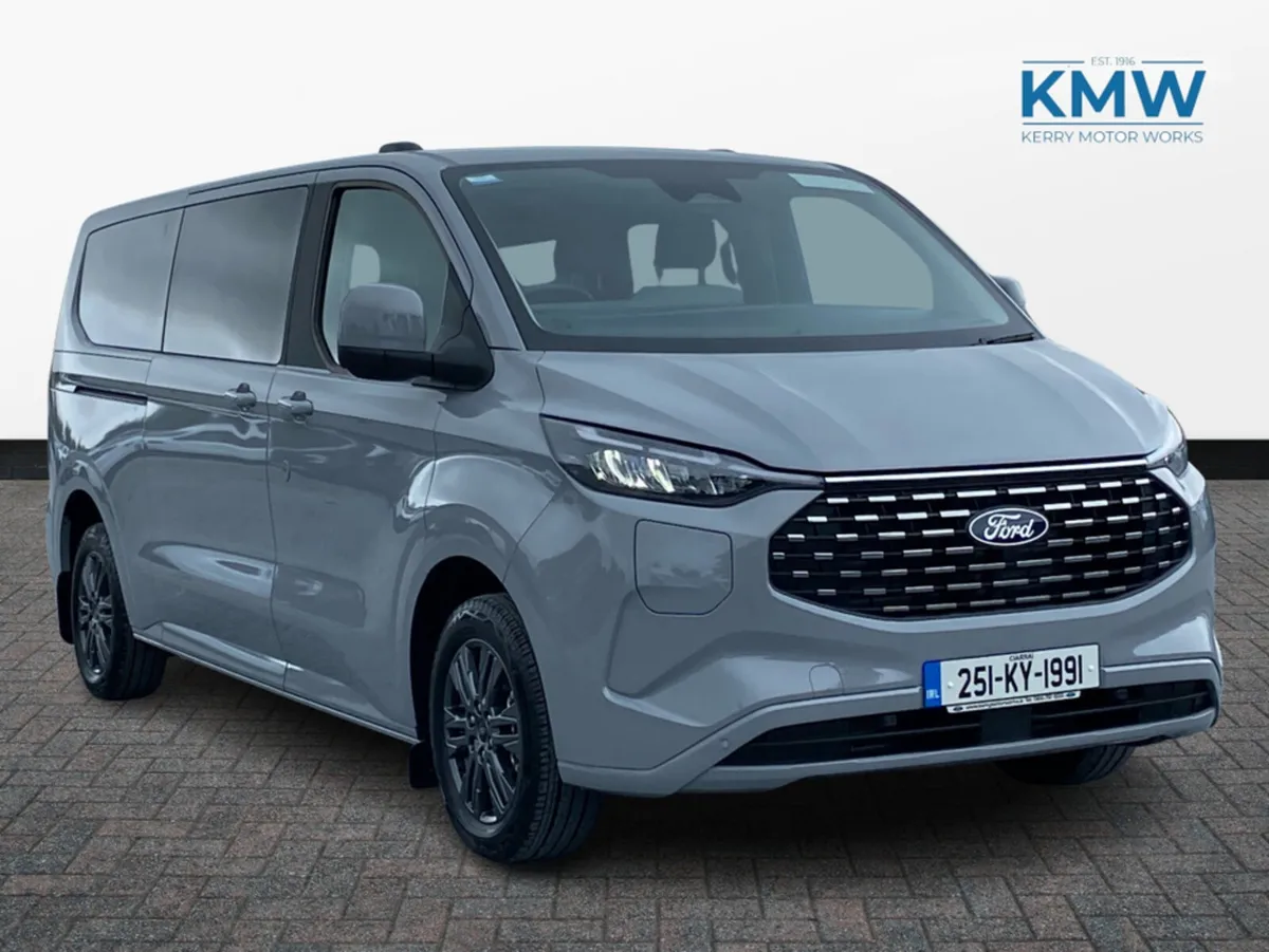 Ford Tourneo Custom 340 L2 Titanium 9 Seater..PHEV - Image 3