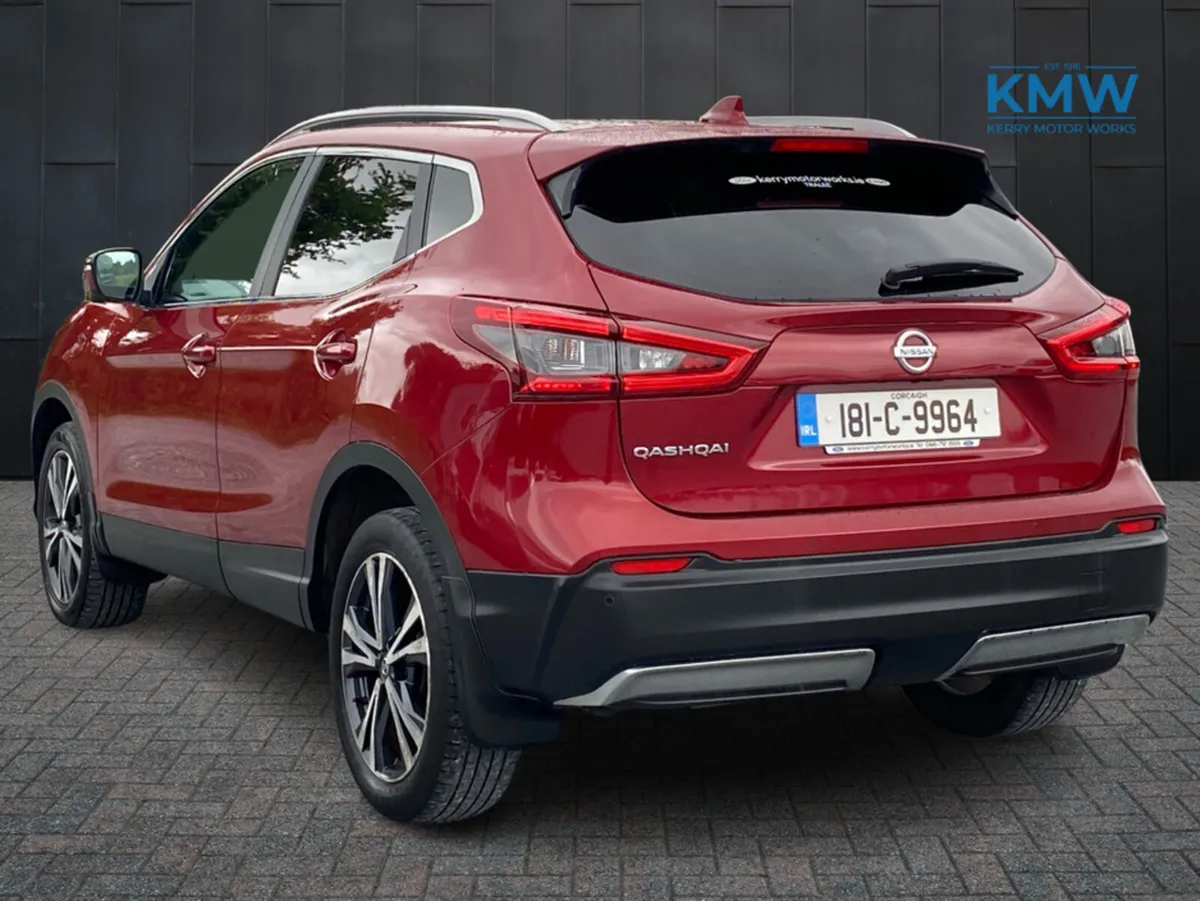Nissan Qashqai 1.2 SV Premium..Pan Roof, Full Leat - Image 4