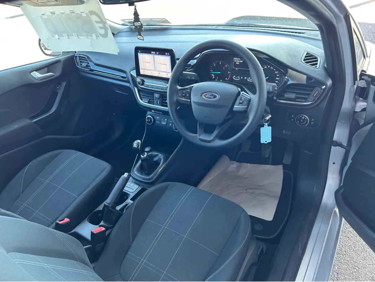 Ford Fiesta 1.5 TD 85PS M6 2DR - Image 2