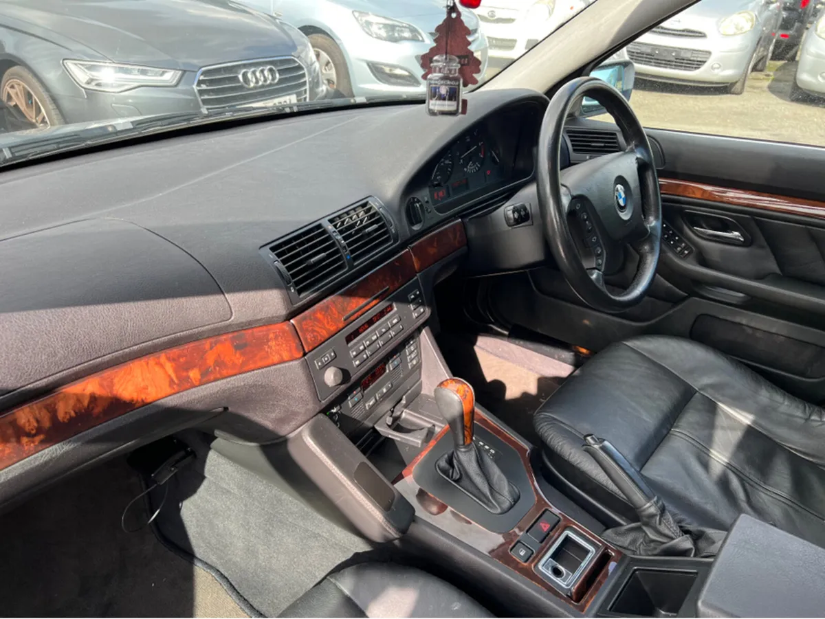 BMW 5-Series 525i AUTO BUSINESS - Image 2