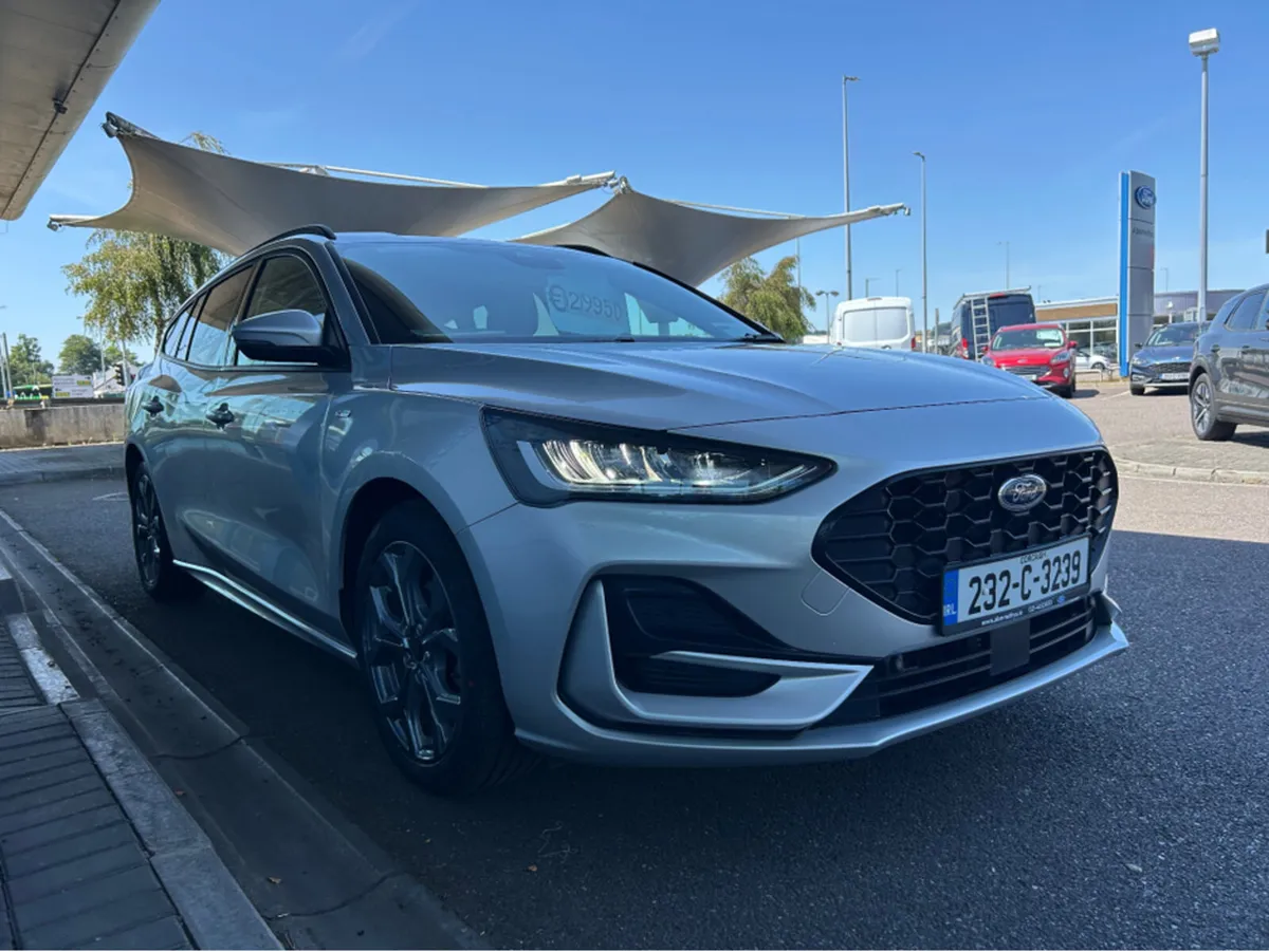 Ford Focus ST-LINE 5W 1.0T 125 M6 F - Image 2