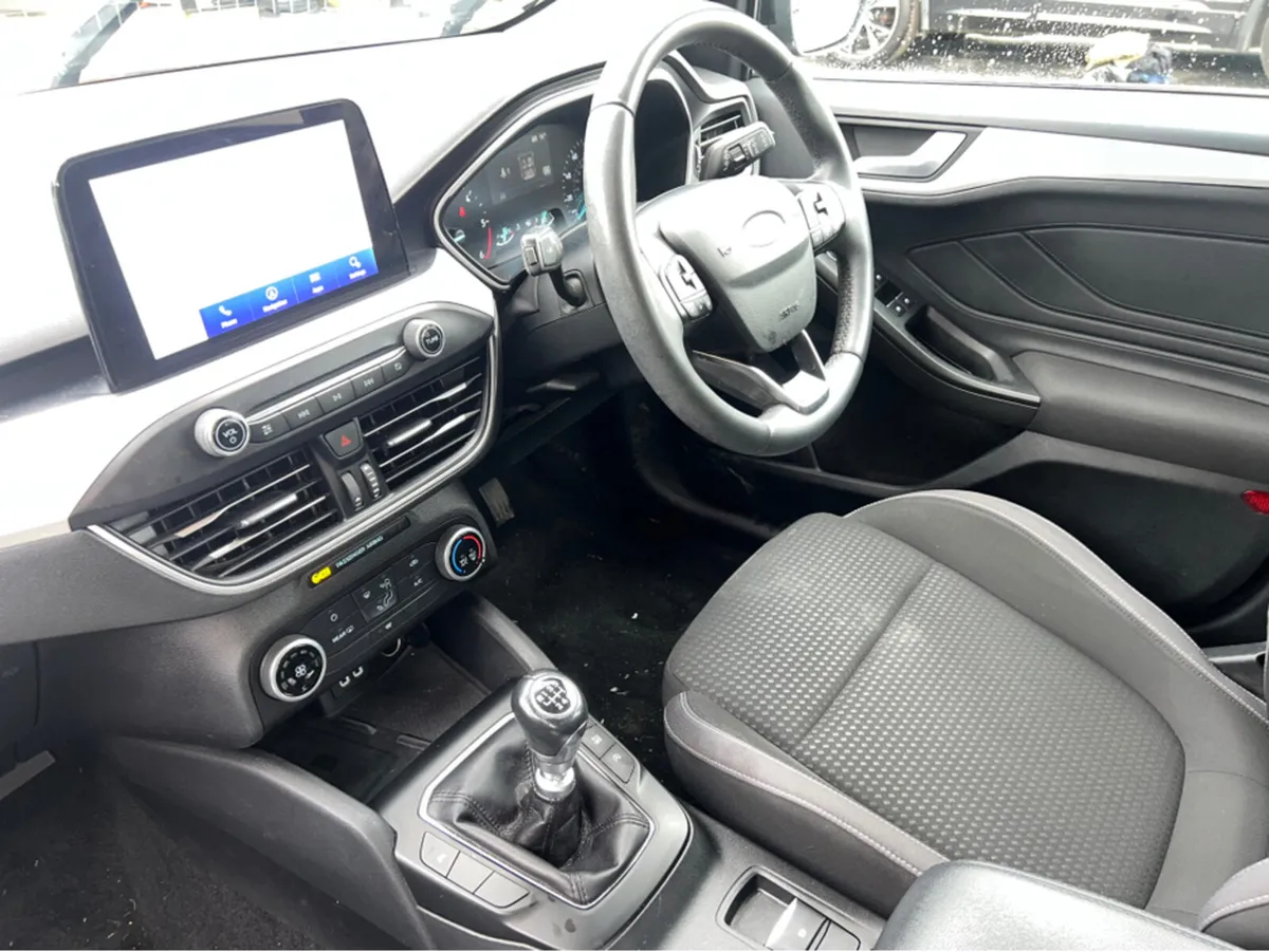 Ford Focus ZETEC TDCI - Image 2