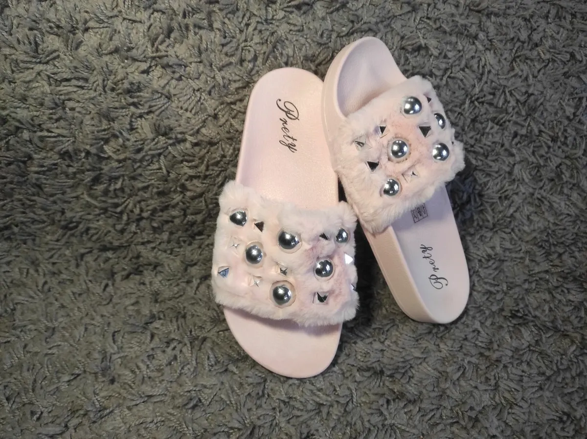Slippers With Fur White, Pink Gray - Image 1