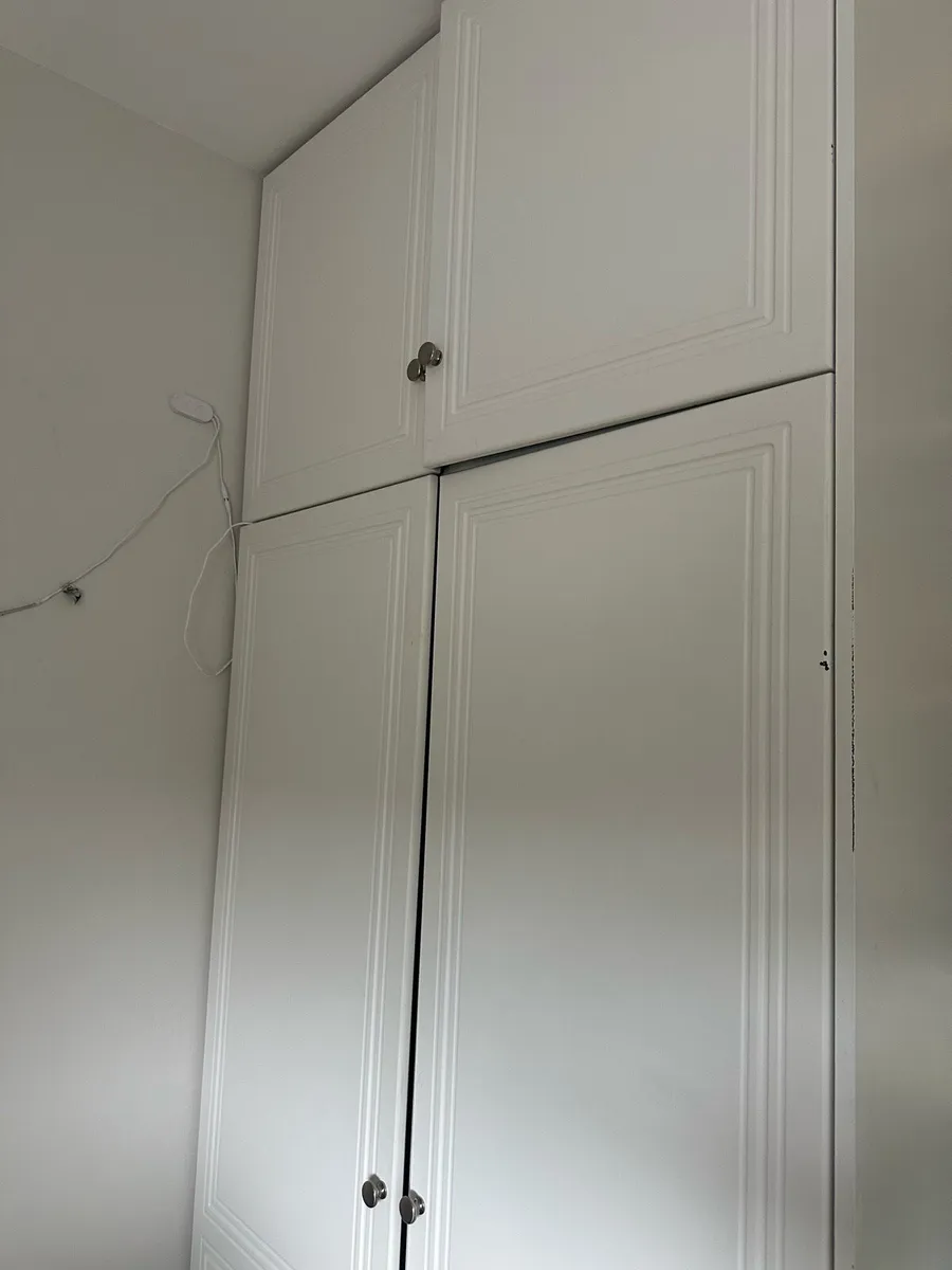 Fitted wardrobes - Image 1