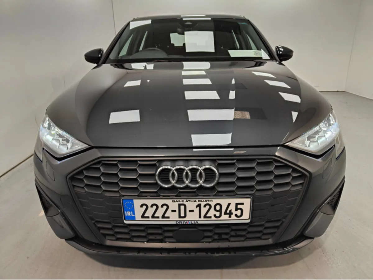Audi A3 SPORTBACK 30 TFSI 110HP ATTRACTION - Image 2