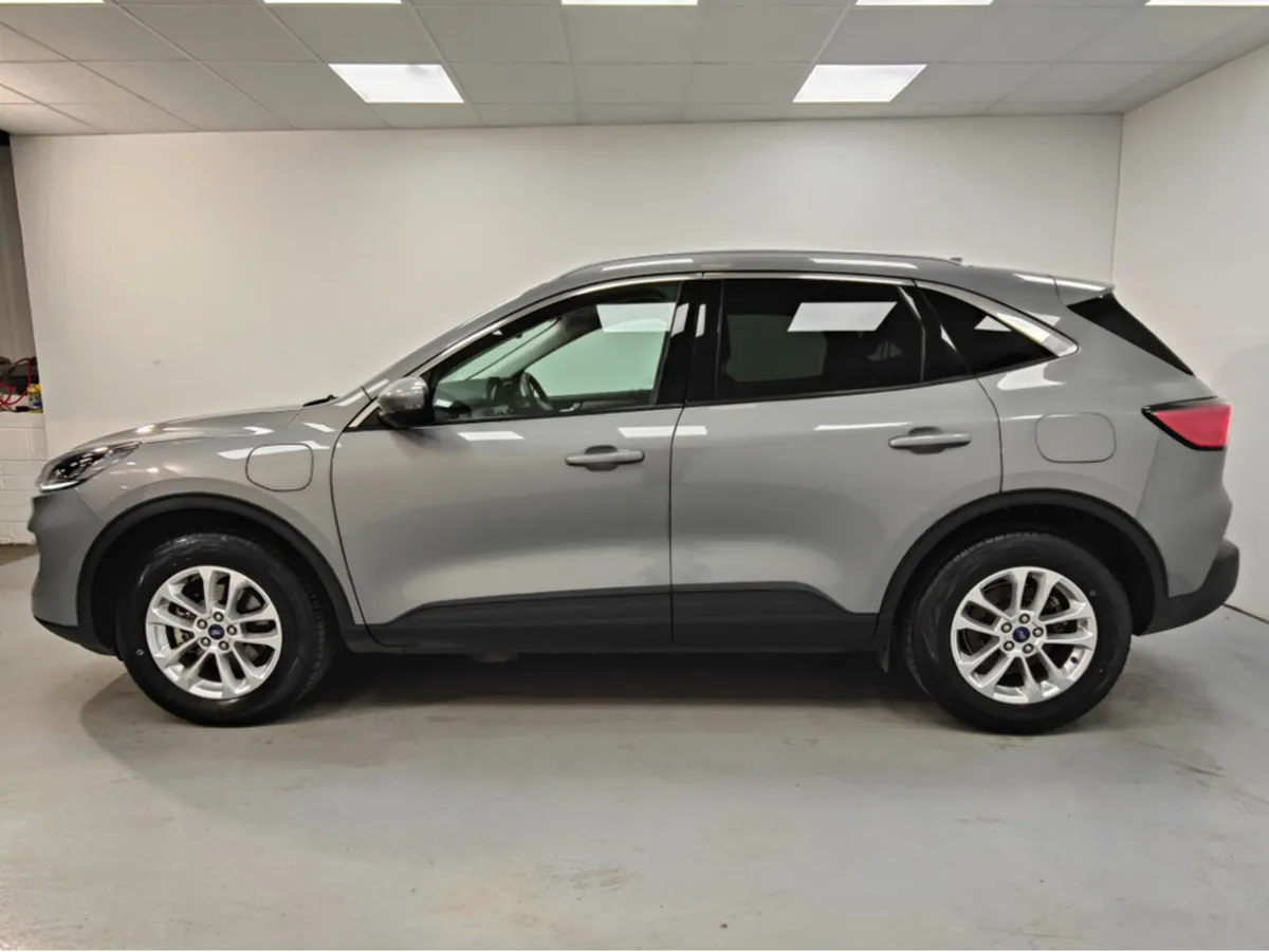Ford Kuga TITANIUM 2.5 PHEV 225 S6.2 CT 4DR - Image 3