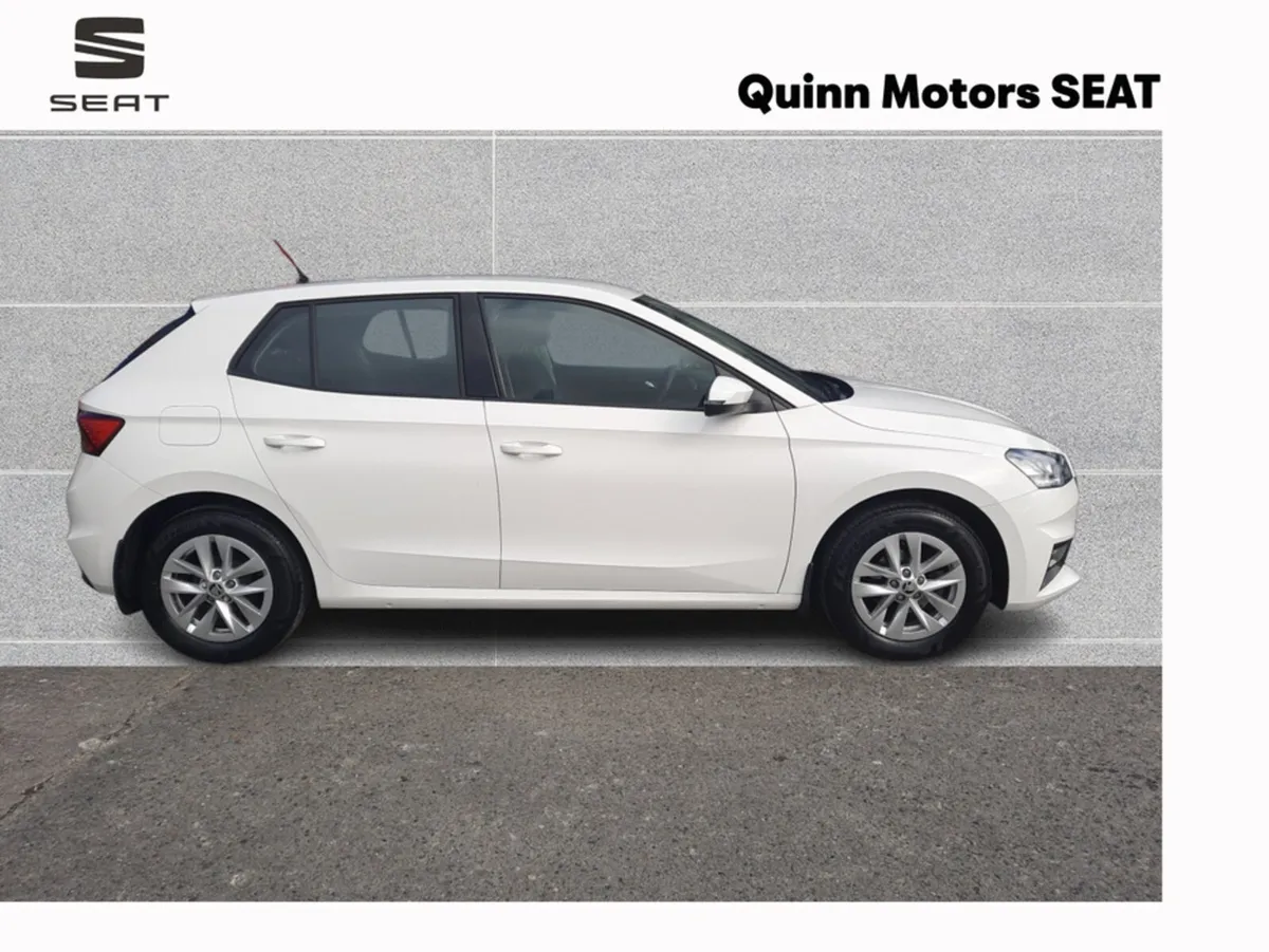 Skoda Fabia AMBITION 1.0 MPI 65HP 5DR - Image 3