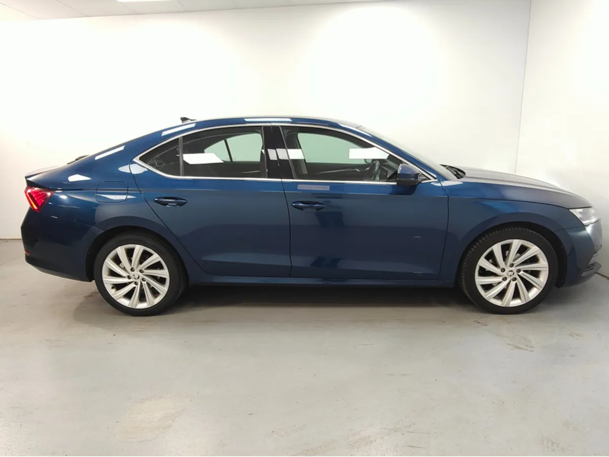 Skoda Octavia STYLE 2.0 TDI 115HP 5DR - Image 4